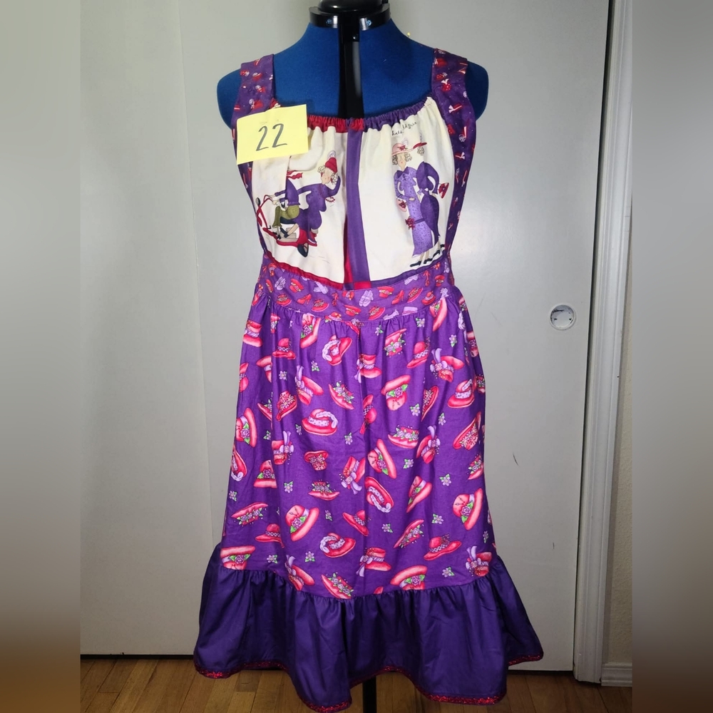 Aprons - Picture 7 of 9